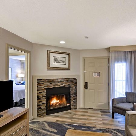 Homewood Suites By Hilton Windsor Locks Hartford Extérieur photo